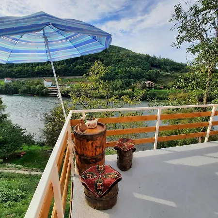 Biser Drine Apartman *